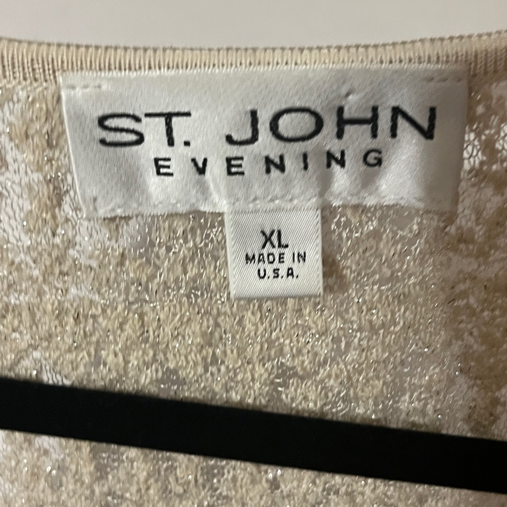 XL Beautiful Gold/Tan Saint John Evening Lace cover-up